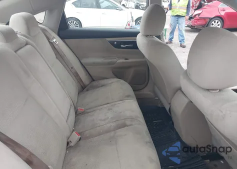 2014 Nissan Altima 2.5 from USA, damaged, VIN 1N4AL3AP0EC185929